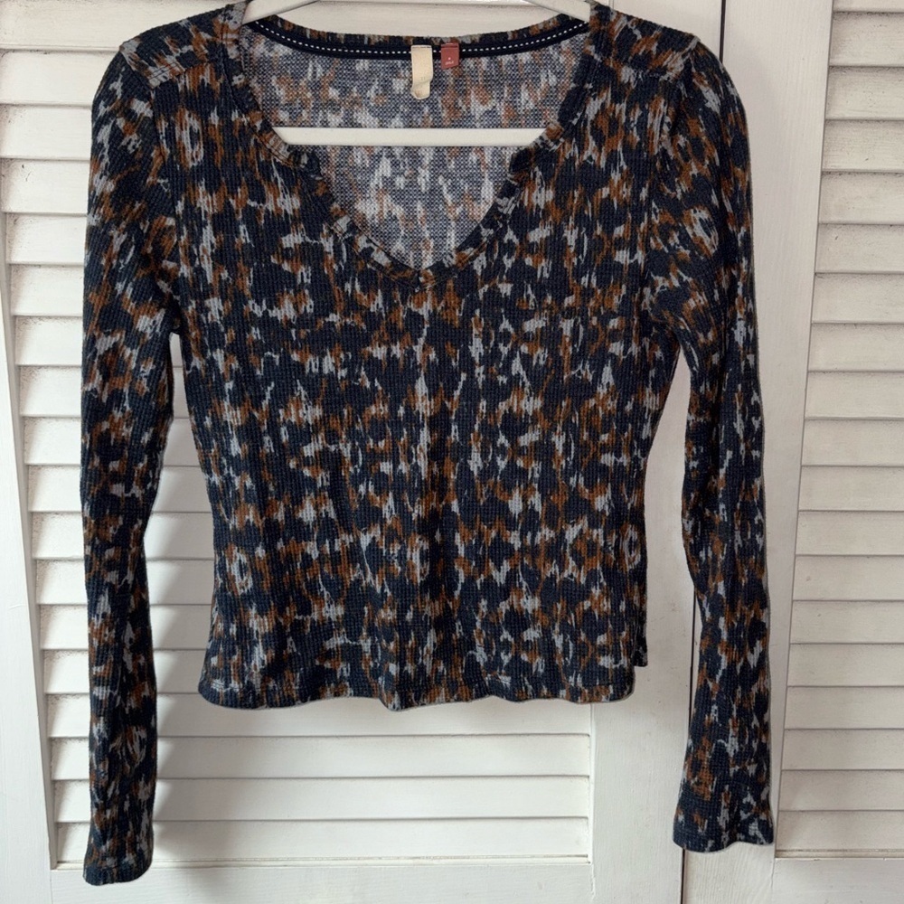 Pilcro Waffle Knit Notched Top Small Anthropologie Blue Rust - Picture 2 of 5